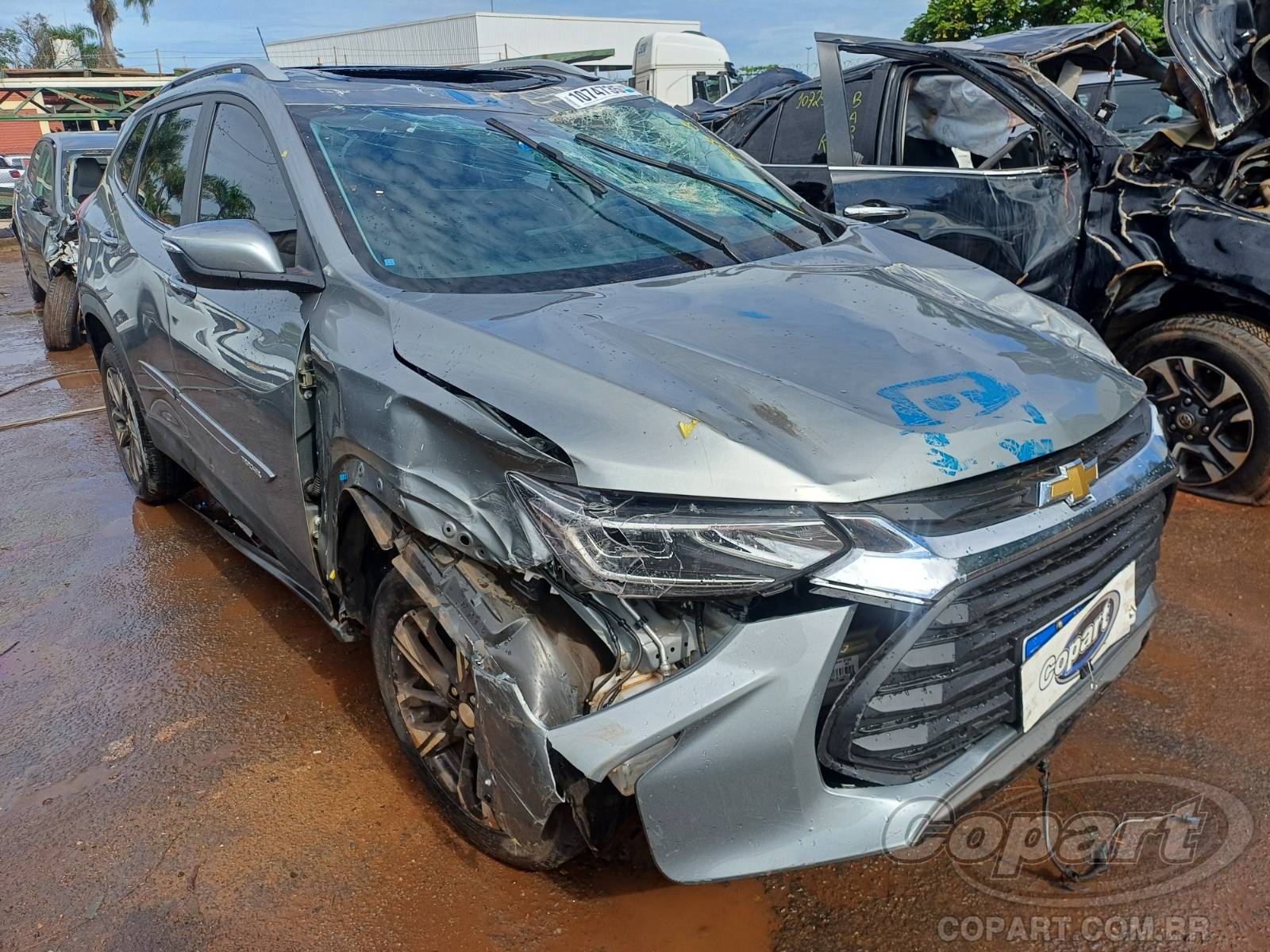 CHEVROLET TRACKER