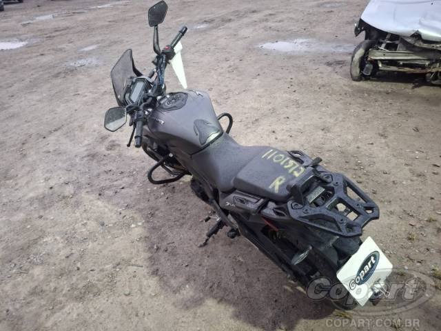 2025 BAJAJ DOMINAR 