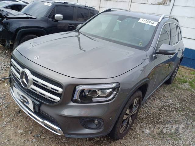 2021 MERCEDES BENZ GLB 