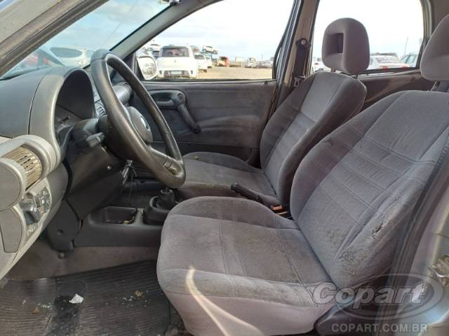 1997 CHEVROLET CORSA SEDAN 