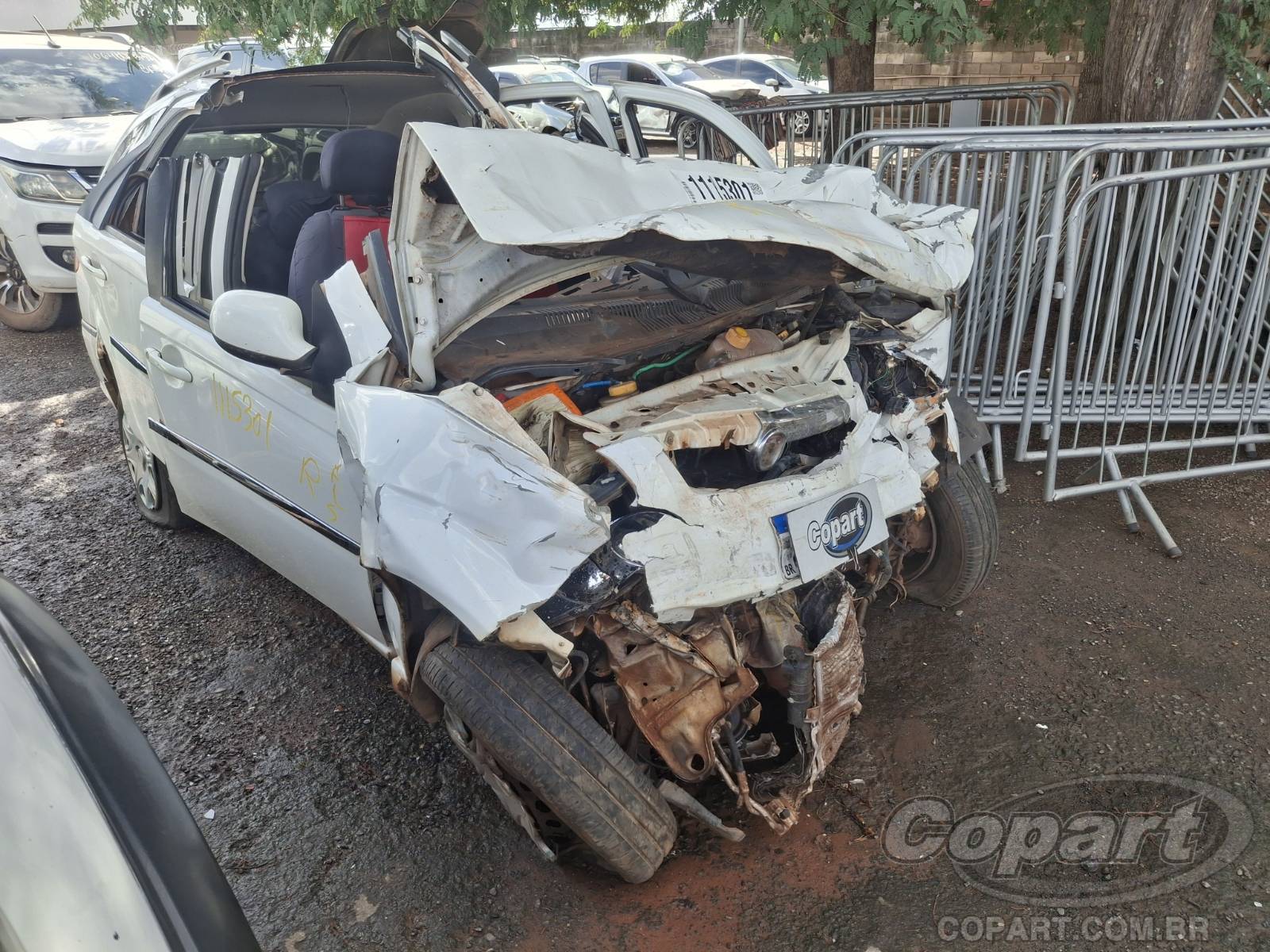 Fiat Palio Weekend 2014 em leilão