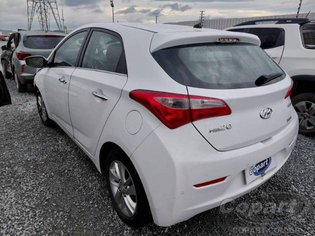 2015 HYUNDAI HB20 