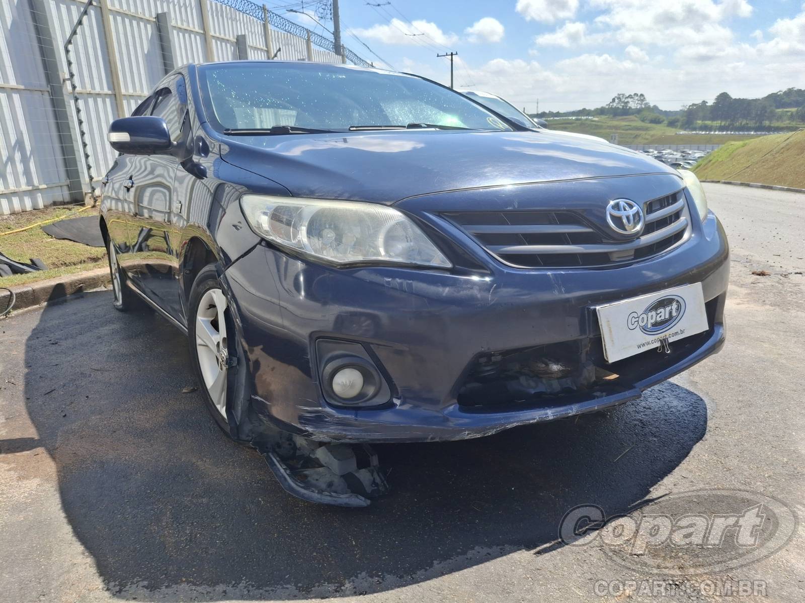 Veículo Toyota Corolla Toyota Corolla 2.0 16V Dual VVT-i FLEX 2014 em leilão