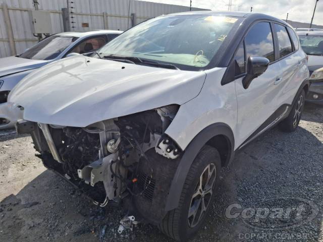 2023 RENAULT CAPTUR 