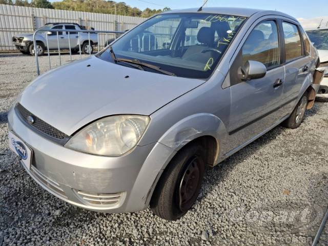 2005 FORD FIESTA SEDAN 