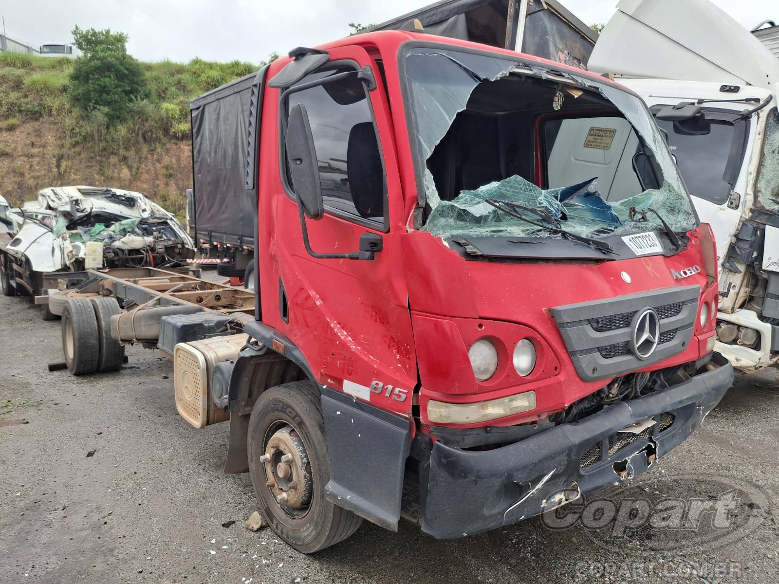 Mercedes Benz Accelo 815 2014