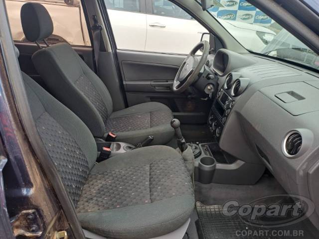 2004 FORD ECOSPORT 