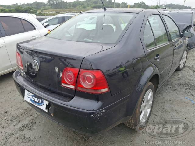 2009 VOLKSWAGEN BORA 
